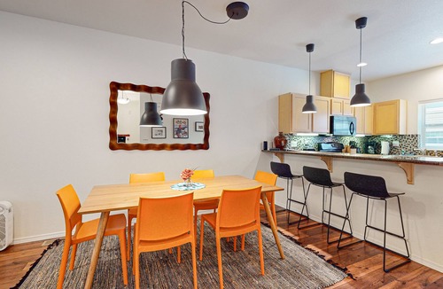 Government Camp Condo | Dog-friendly, upscale condo with shared pool & hot tub - one mile from skiing