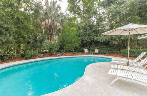 Oceanside House | DOG FRIENDLY Four Bedroom 3rd Row Ocean Sea Pines Home with a Private Pool