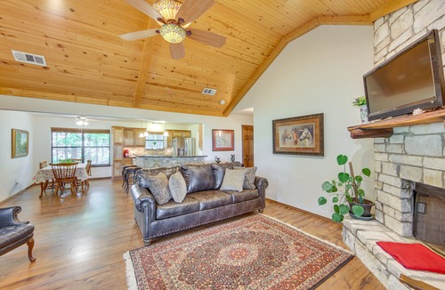 Wills Point House | Dog-Friendly Wills Point Home w/Grill on 10 Acres