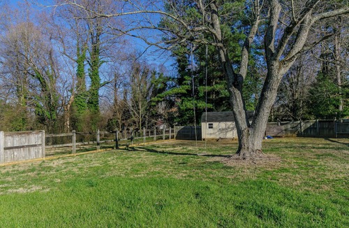 Burlington House | Dog Happy and Centrally Located Cottage