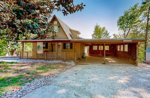 Flat Hollow Marina House | Dog Welcome Waterfront Home Sleeps 12 Firepit