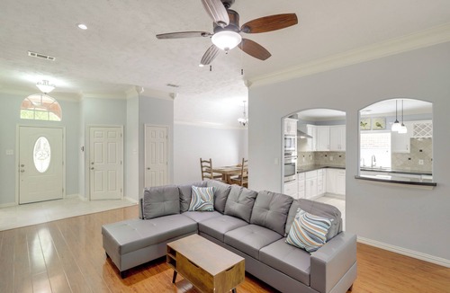 George Bush Park/Eldridge House | Dogs Welcome, Fenced Yard: Richmond Retreat!
