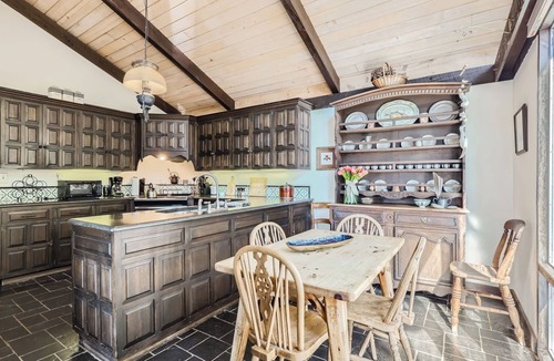 Troutman House | Dogwood Bay