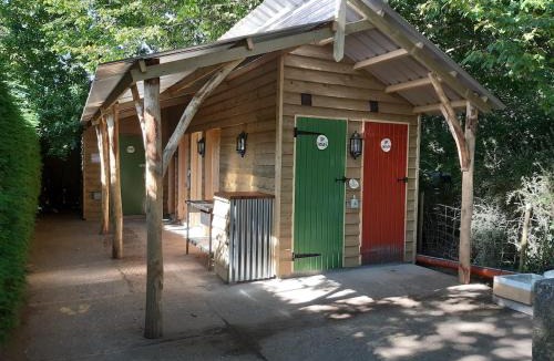 Ewhurst Green Other | Dogwood Cabin