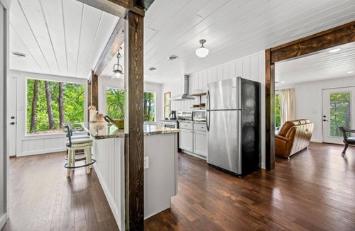 Chalet Village Cabin | Dogwood Cottage: HotTub 2 King Beds DogFriendly