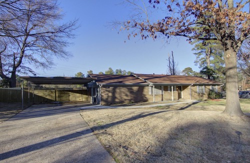 Redlick House | Dogwood Retreat in Texarkana