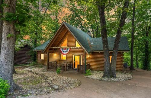 Branson Cedars House | Dogwood Tree Cabin