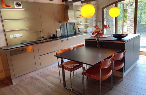 Bussiere-Saint-Georges House | Dolaine des Capucins