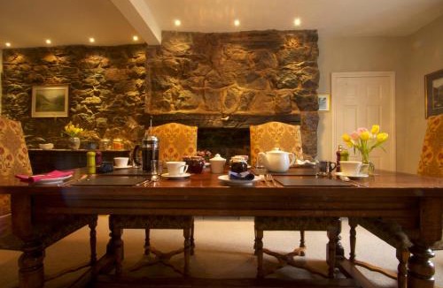 Tywyn House | Dolffanog Fawr