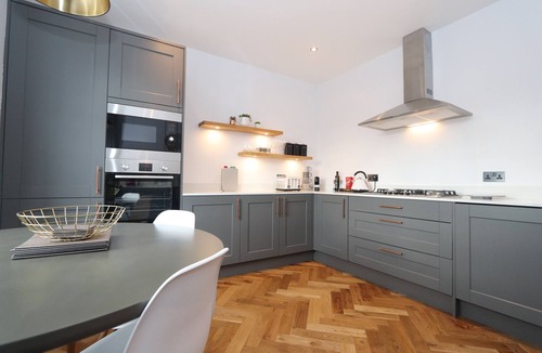 Dollar Apartment | Dollar Apartments at 41