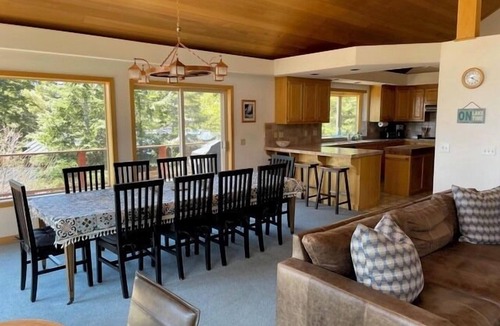 Lake Forest House | Dollar Point Retreat: High-Ceiling Lakeview Villa Perfect for Large Groups