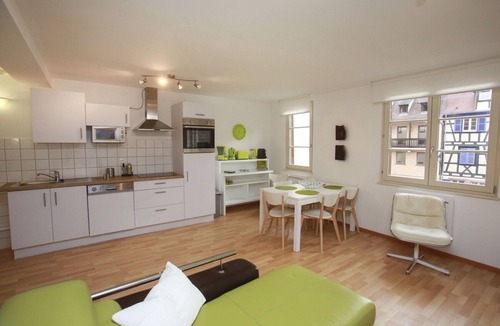 Old Town Apartment | dollfus 80m2 city center 2br