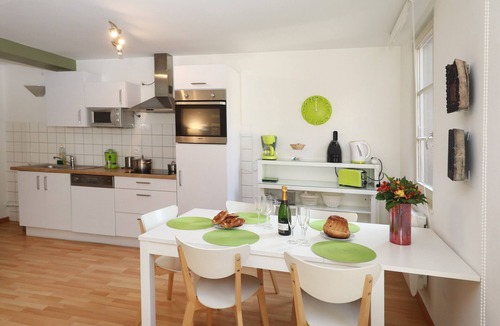 Old Town Apartment | dollfus 80m2 city center 2br