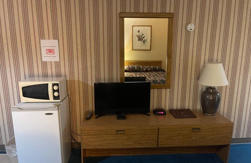 Albion Hotel | Dollinger's Motor Inn