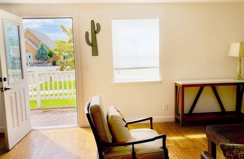 Aztec House | Dolly, Aztec's Adorned Abode - Downtown 3-bedroom with WiFi, privacy & charm