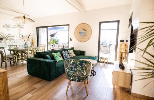 Dol-de-Bretagne House | Dolly