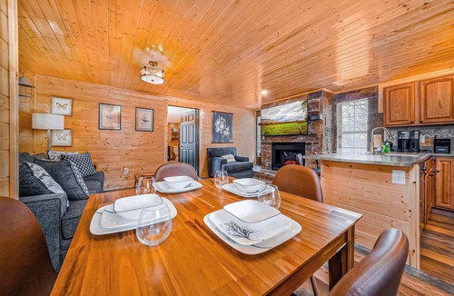 Caton Condo | Dolly's Castle Unit 4
