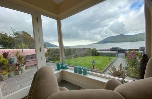 Warrenpoint House | Dolly's Cottage on the Bay