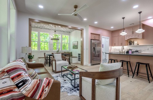 Wheatland House | Dolly's Den at Selah- 3 bed 2 bath Sleeps 7