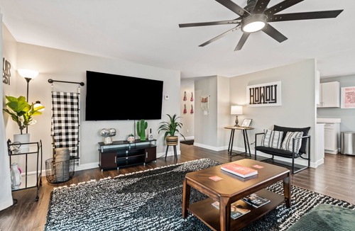 Huber Heights House | Dolly's Haven: 4BR, 2BA, Game-room, covered deck with fire-pit