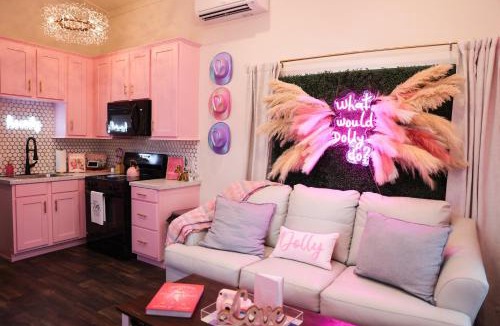Dover House | Dolly's Place 2