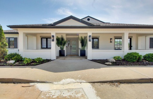 Louisburg Condo | 'Dolly Suite' at The Saint Hotel, Near Wineries!