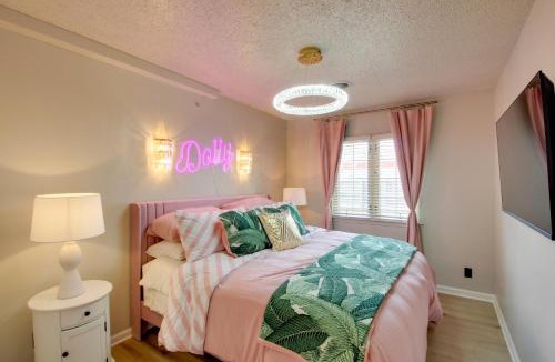 Louisburg House | 'Dolly Suite' at The Saint Hotel, Near Wineries!