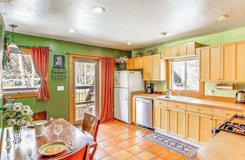 Dolores Cabin | Dolores Cabin w/River Access: Pets Welcome!