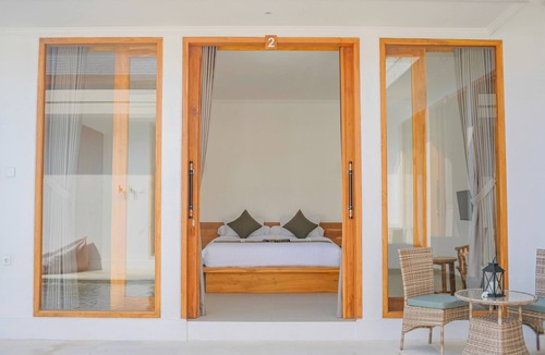 Lovina Bed & Breakfast | Dolphin 1 – Deluxe Double Room in New Villa on Lovina Beach