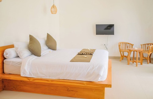 Lovina Bed & Breakfast | Dolphin 1 – Deluxe Double Room in New Villa on Lovina Beach