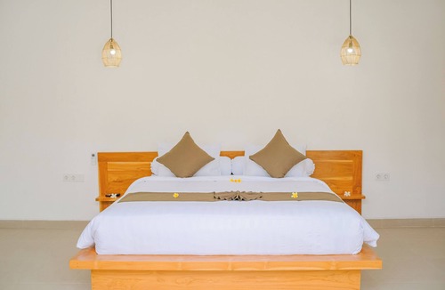 Lovina Bed & Breakfast | Dolphin 2 – Deluxe Double Room in New Villa on Lovina Beach