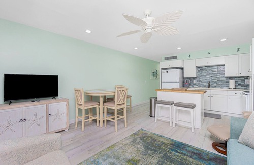 Englewood Condo | Dolphin 204 on Lemon Bay