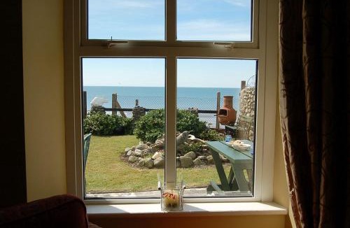 Tywyn House | Dolphin Beach House In Tywyn