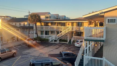 North Carolina Coast Hotel | Dolphin Lane Motel
