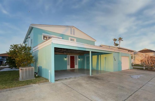 City-by-the Sea House | Dolphin Paradise