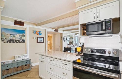 Holiday Isle Condo | Dolphin Point 104b 2 Bedroom Condo by RedAwning