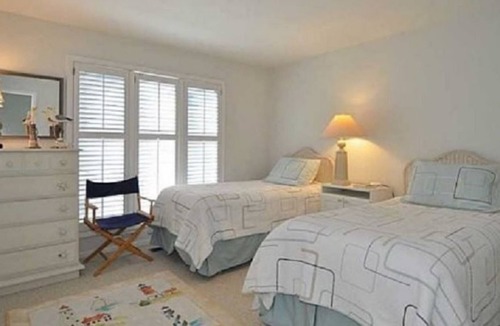 Northeast Virginia Beach House | Dolphin's Den (3-Bedroom Condo) by RedAwning