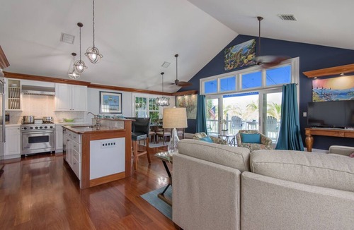 Truman Annex House | DOLPHIN WATCH at the Truman Annex in Key West