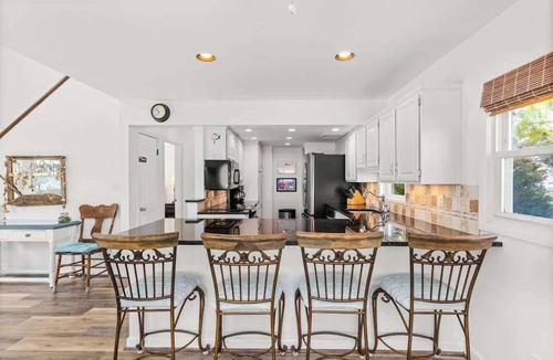 Ocean Pines House | Dolphins Chance - Beautiful Waterfront!