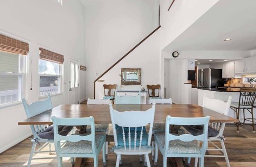 Ocean Pines House | Dolphins Chance - Beautiful Waterfront!