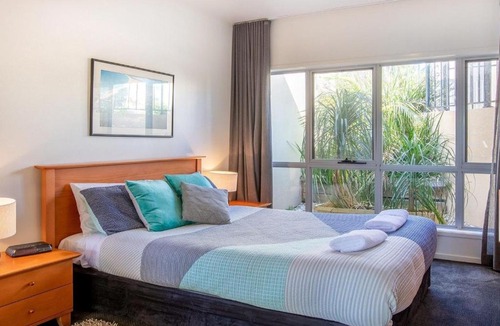 Culburra Beach House | Dolphins Den - panoramic views