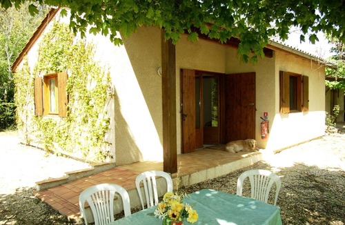 Gavaudun House | Domäne mit Jacuzzi by Interhome
