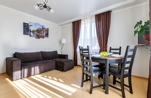 Pushkinsky District House | Dom Granda