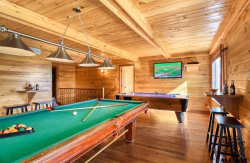Petite-Riviere-Saint-Francois Ski Chalet | Domaine du Hameau