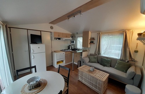 Saint-Privat-de-Champclos RV Rental | Domaine le Clos des Capitelles