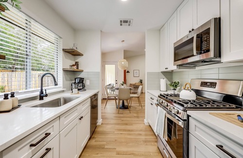 McNeil House | Domain Fully Furnished 2B/2B/Private Fenced yard