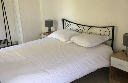 Le Landin Bed & Breakfast | Domain House - Landin Castle