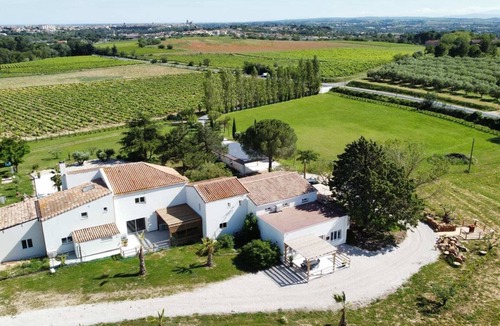 Beziers Cottage | DOMAIN PRIVATIZATION