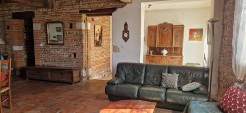 Leguevin Bed & Breakfast | Domaine Agricole de Labarthe