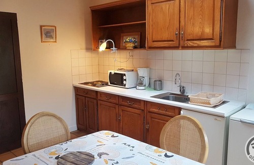 Les Echets House | Domaine Albert - POMMIERS